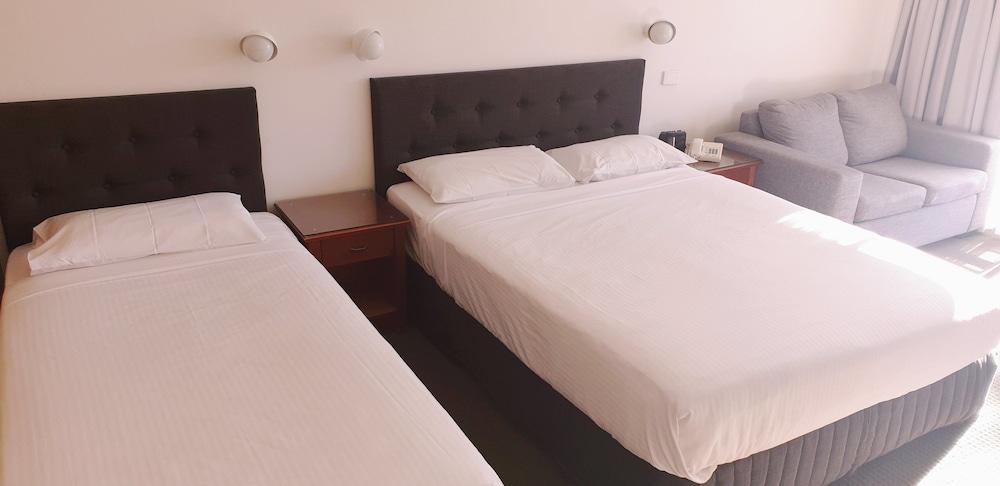 נלסון ביי Marina Resort מראה חיצוני תמונה